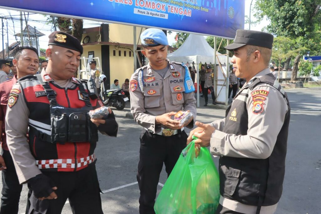 1ad3d3d3-3d02-4c6b-bdb1-74603a526ee9