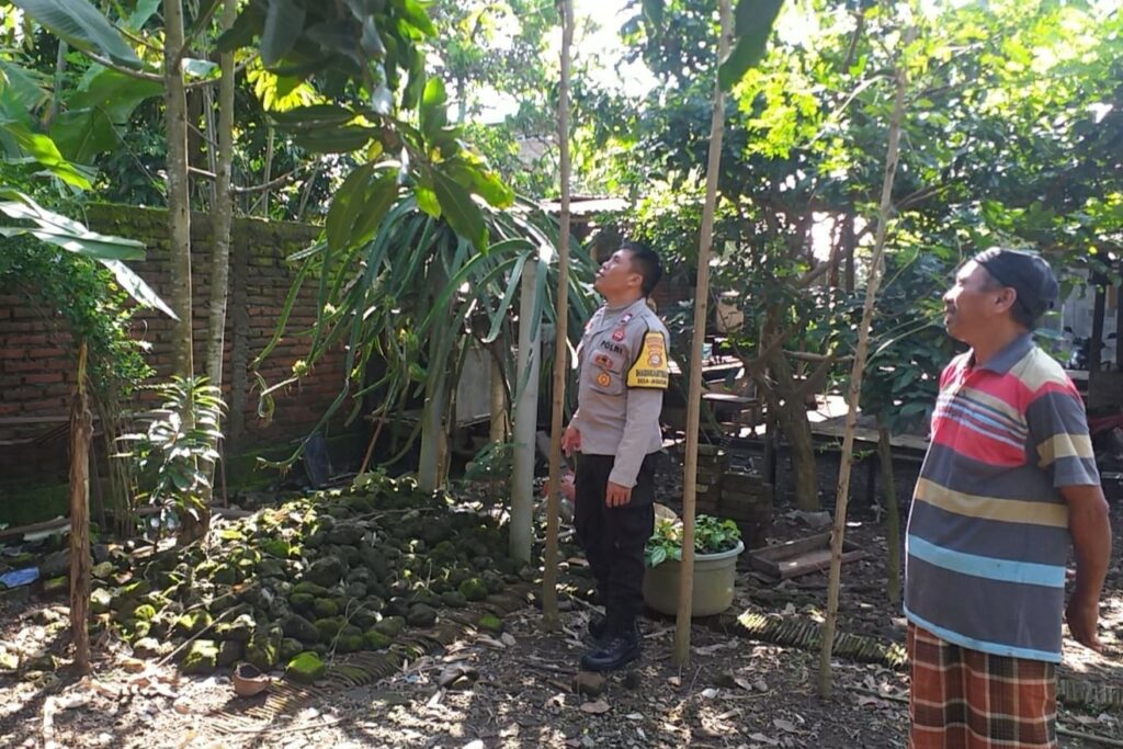 Polsek Kuripan Gandeng Warga Dusun Beremi Tingkatkan Kemandirian Pangan