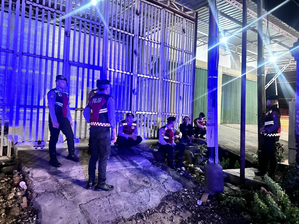 WhatsApp Image 2025-11-09 at 22.13.34 (1)