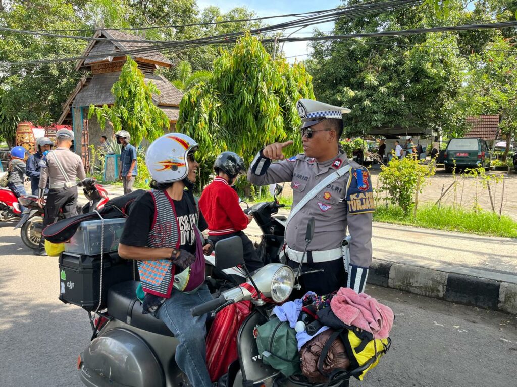 WhatsApp Image 2025-12-01 at 10.54.24