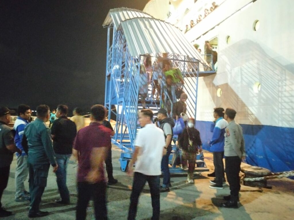 WhatsApp Image 2025-12-06 at 04.39.18