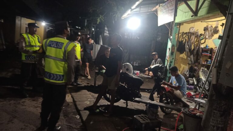 WhatsApp Image 2025-12-09 at 08.37.04